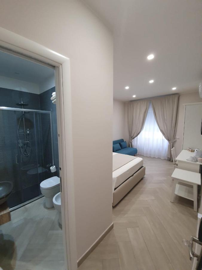 Dimora Costantino Bed & Breakfast Наполи Екстериор снимка