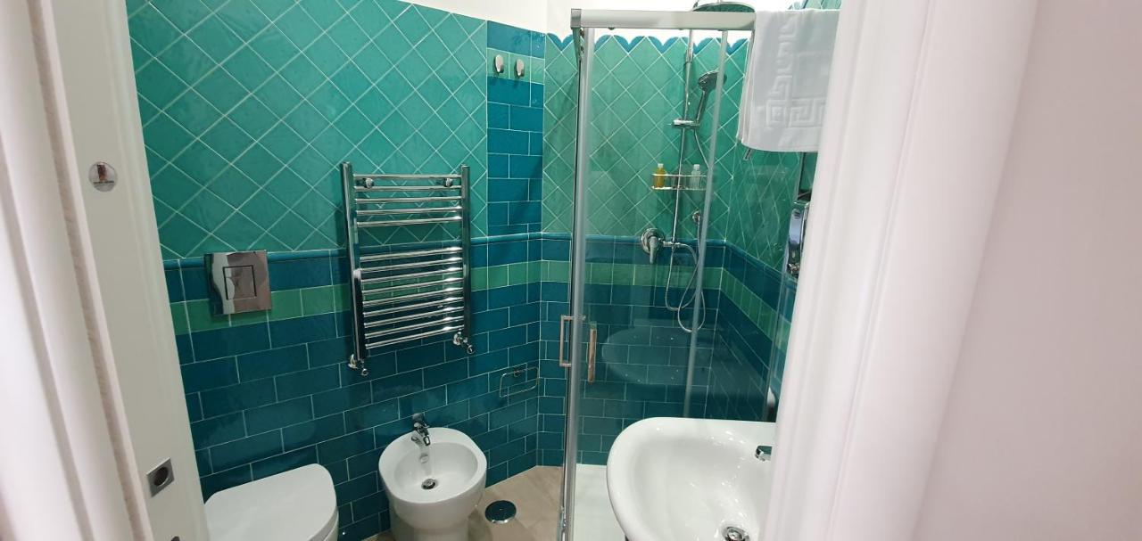 Dimora Costantino Bed & Breakfast Наполи Екстериор снимка