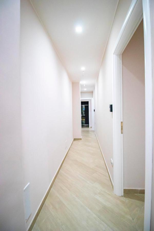 Dimora Costantino Bed & Breakfast Наполи Екстериор снимка
