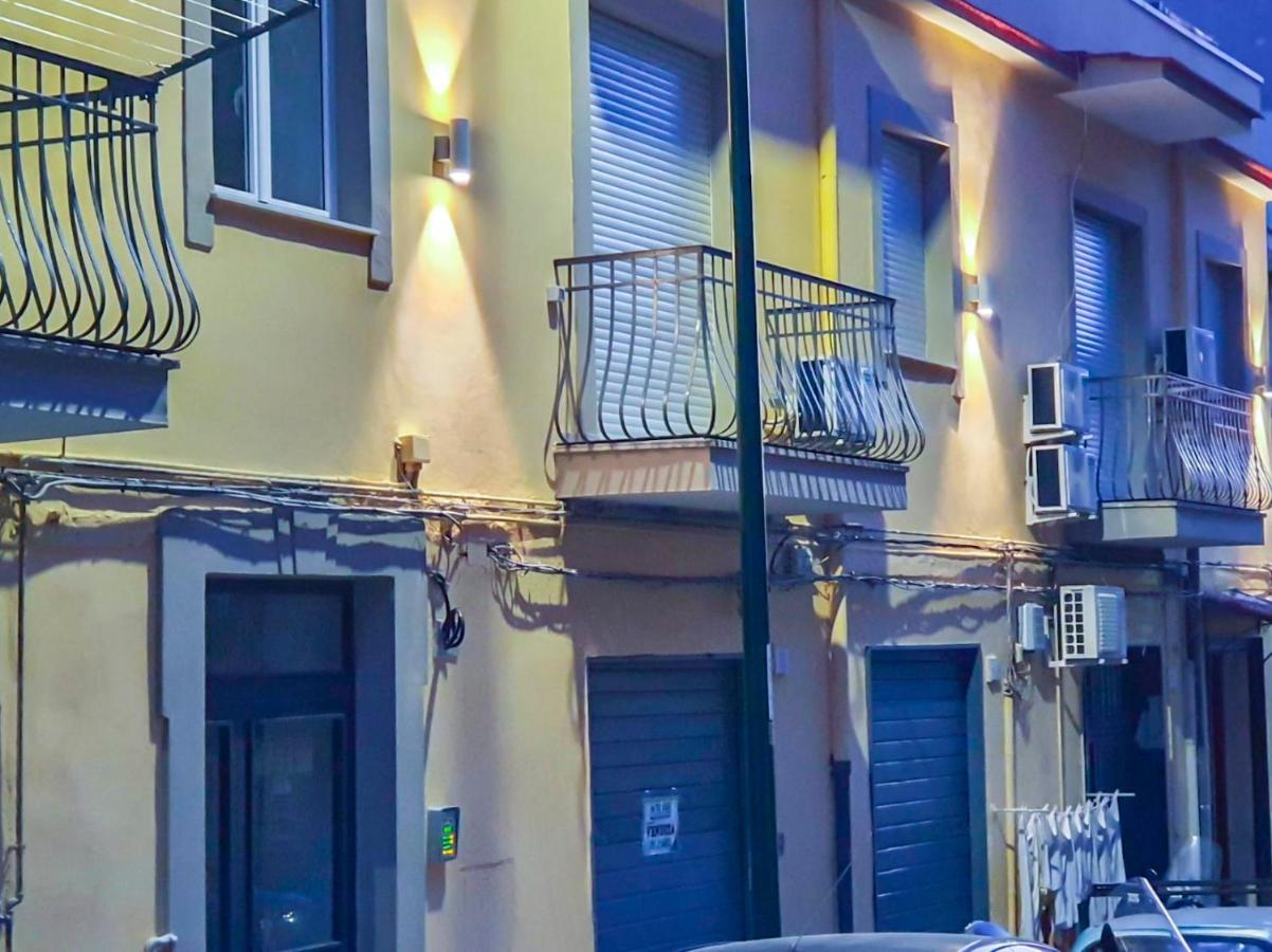 Dimora Costantino Bed & Breakfast Наполи Екстериор снимка