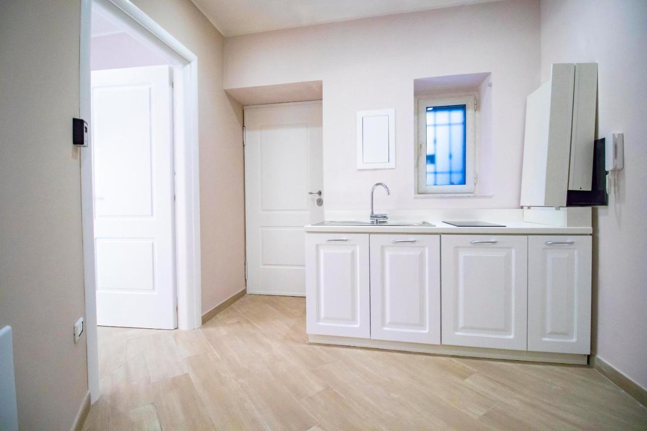Dimora Costantino Bed & Breakfast Наполи Екстериор снимка