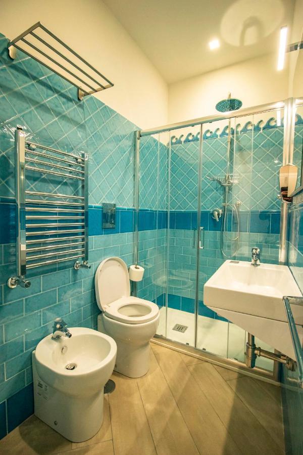 Dimora Costantino Bed & Breakfast Наполи Екстериор снимка