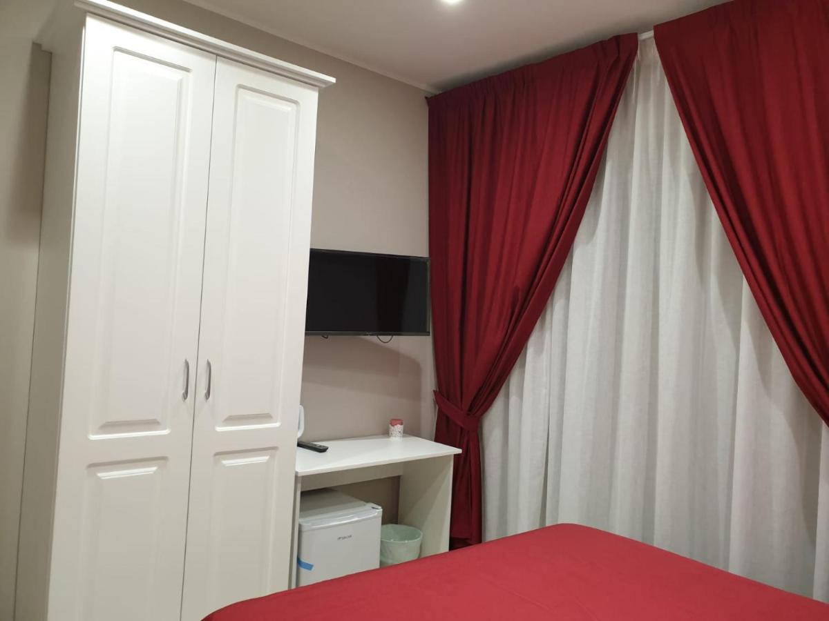Dimora Costantino Bed & Breakfast Наполи Екстериор снимка